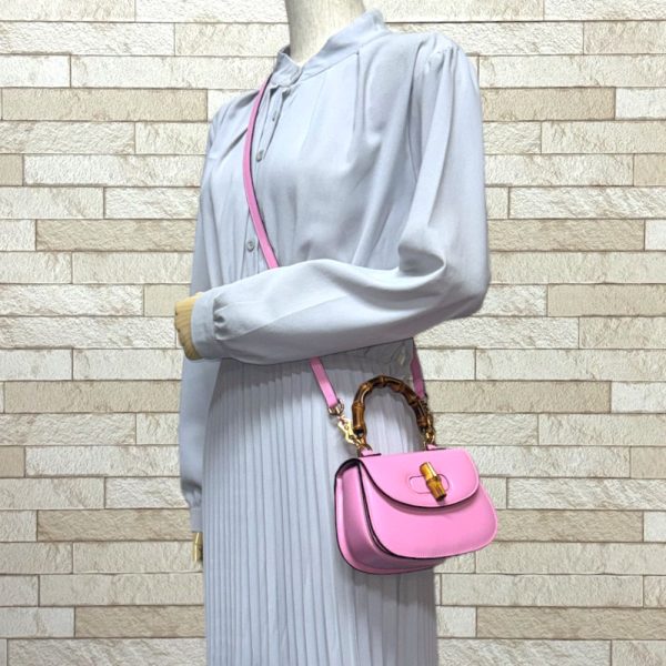 brb10010000015014 2 Gucci Bamboo Mini Top Handle Bag Pink