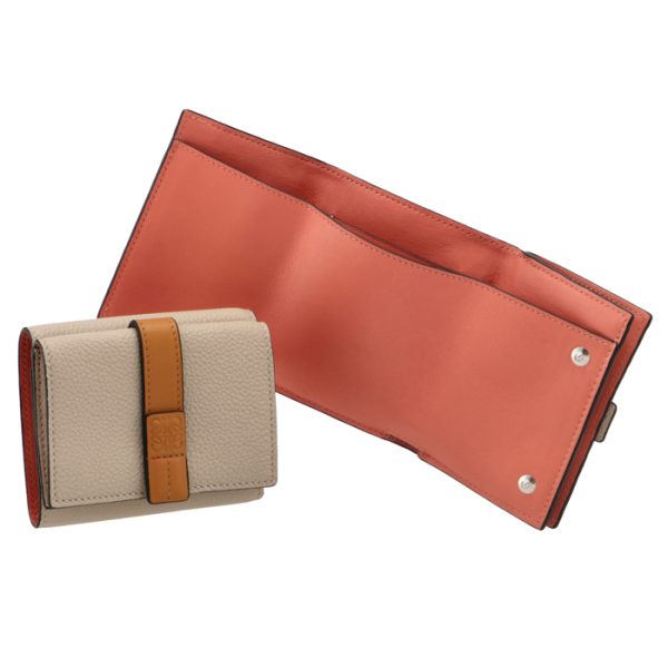 c660s26x0300512463 LOEWE Trifold Wallet Beige