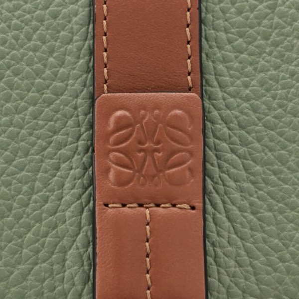 c660s26x0300516465 3 LOEWE Trifold Wallet Green