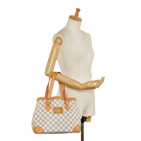 cy3ri0cwqmiwcpjc 12 Louis Vuitton Damier Azur Hampstead PM White