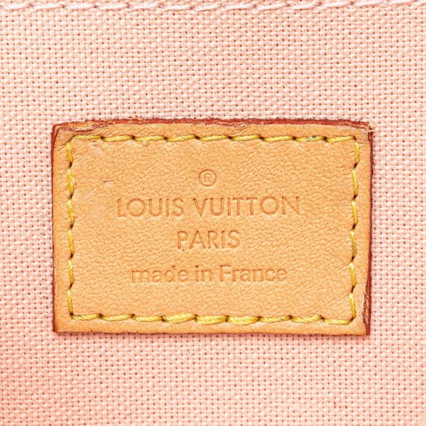 d56nruiulw1rlude 6 Louis Vuitton Azur Croisette Tassel Shoulder Bag 2WAY White