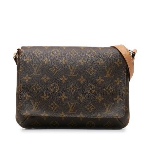 dp1454is1q45fudx 1 Gucci GG Tote Bag Black