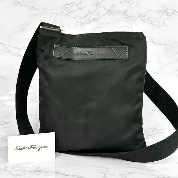 g00116 Salvatore Ferragamo Shoulder Bag Nylon Black