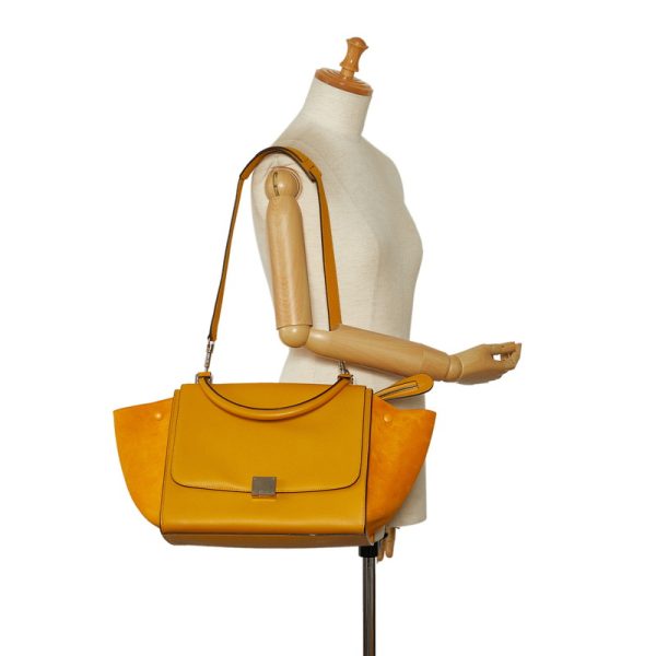 g7ax37xcomkrwxdu 16 Celine Trapeze Medium Shoulder Bag Yellow