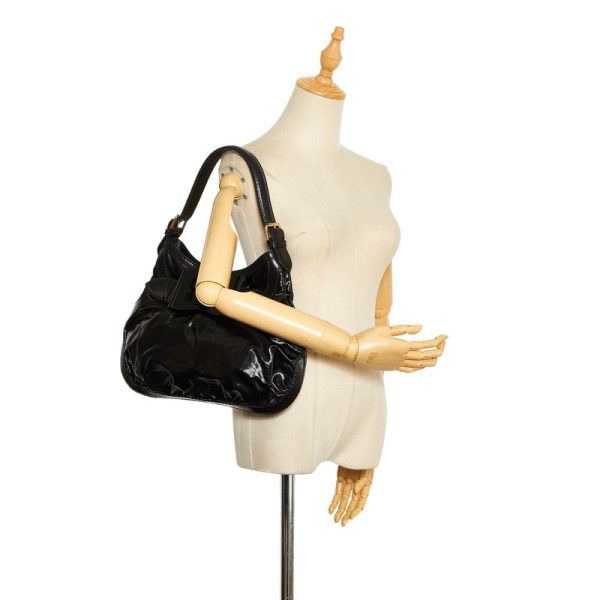 h8hy4va5180h2jg4 10 Gucci Ribbon Hobo Bag Black Patent Leather