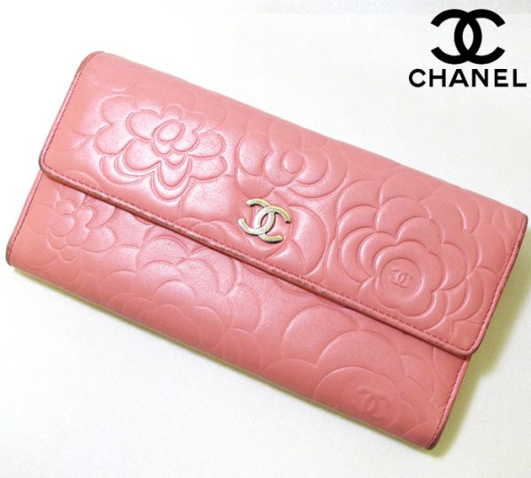 imgrc0063658894 Chanel Camellia Embossed Long Wallet Leather Pink