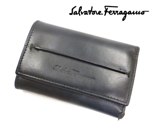 imgrc0065974037 Salvatore Ferragamo 6 row Key Case Black