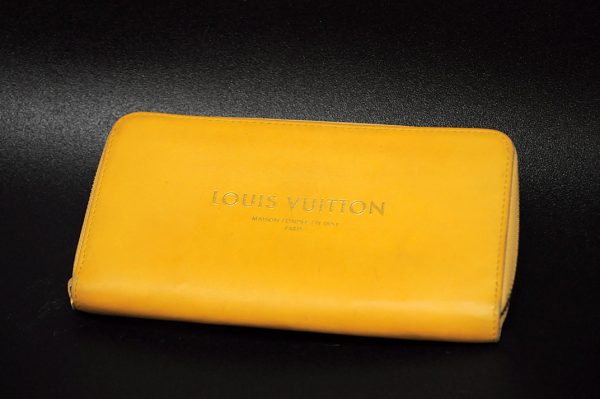 imgrc0068856373 Louis Vuitton Panam Zipper Wallet