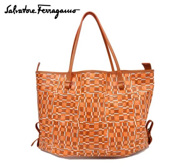 imgrc0069224410 Salvatore Ferragamo Tote Bag with Pouch Orange