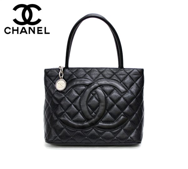 imgrc0069508098 Chanel Caviar Skin Coco Mark Reprint Tote Tote Bag Black