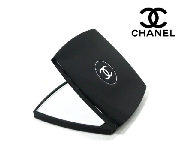 imgrc0069771022 Chanel Miroir Double Facet Compact Case Leather Black