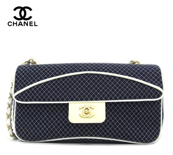 imgrc0072735194 Chanel Matelasse Chain Shoulder Bag Cotton Navy White