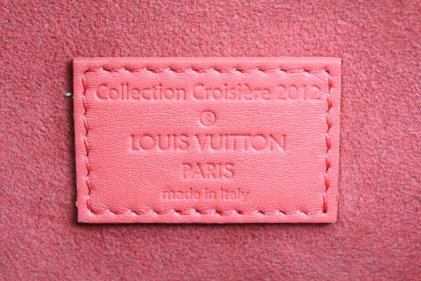 imgrc0073153746 Louis Vuitton Saumur Corail Leather Shoulder Bag