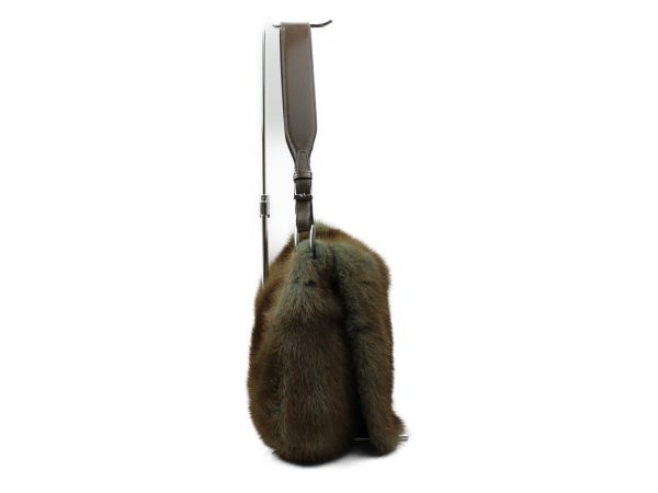 imgrc0073175669 Gucci Mink Fur Shoulder Natural Mink