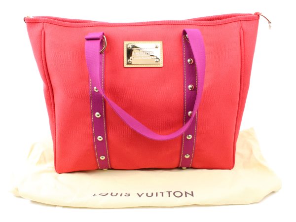 imgrc0073224110 Louis Vuitton Hippo GM Antigua Line Shoulder Bag