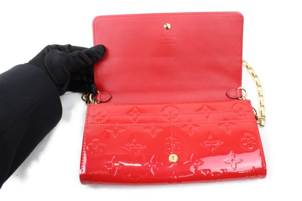 imgrc0073328021 Louis Vuitton Portefeuille Sara Vernis Red Wallet