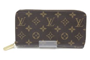 imgrc0073687827 Louis Vuitton Noe Shoulder Bag Monogram Canvas Brown