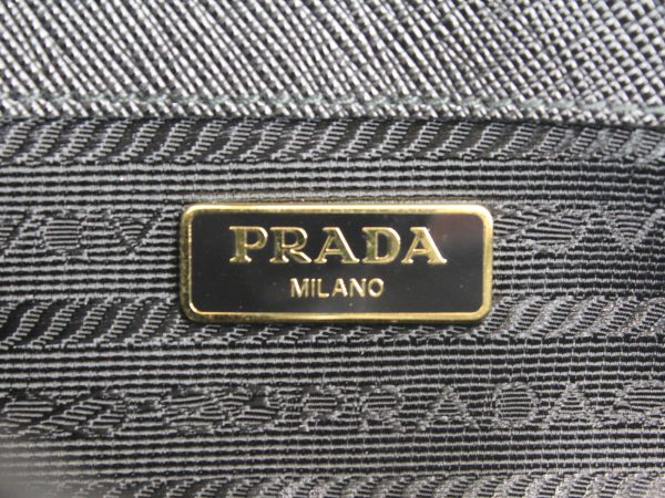 imgrc0075458302 Prada Heart Motif Chain Wallet Black Leather