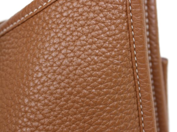 imgrc0076251008 Hermes Evelyn 3PM Q Engraved Shoulder Brown