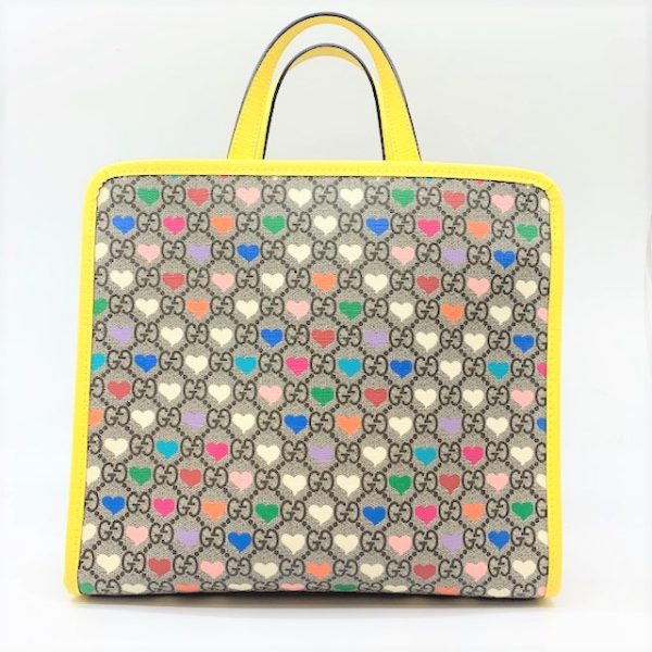 imgrc0079236790 GUCCI Heart Tote Bag GG Supreme Multicolor