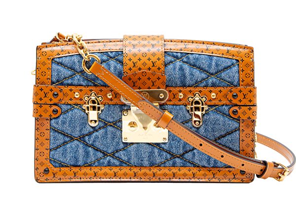 imgrc0079313856 LOUIS VUITTON Trunk Clutch Shoulder Bag Monogram Denim