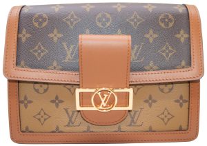 imgrc0079652909 Louis Vuitton Papillon Pouch Monogram Brown