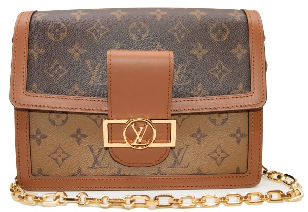 imgrc0079652916 LOUIS VUITTON Dauphine Shoulder Bag Monogram