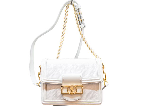 imgrc0079879830 LOUIS VUITTON Epidauphine NV Mini Shoulder Bag Epi Snow White