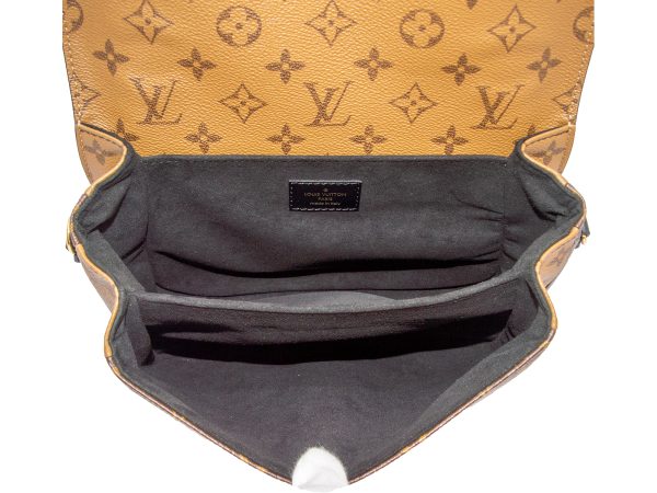 imgrc0079949251 LOUIS VUITTON Pochette Metis MM Handbag Monogram Gold