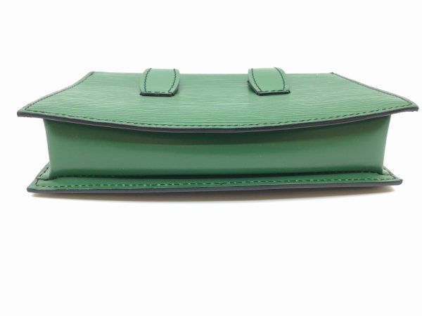 imgrc0080050783 LOUIS VUITTON Santulle Waist Pouch Epi Green