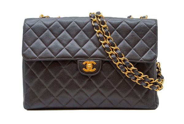 imgrc0080199194 CHANEL Matelasse Chain Shoulder Bag Caviar Black