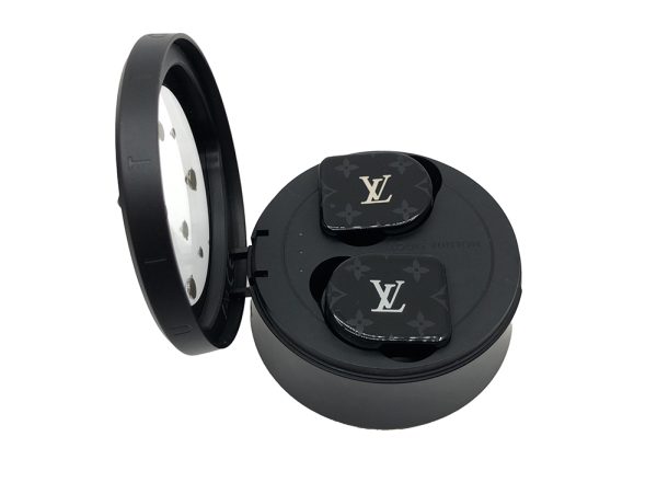 imgrc0080406197 LOUIS VUITTON Horizon Wireless Earphones Bluetooth Black