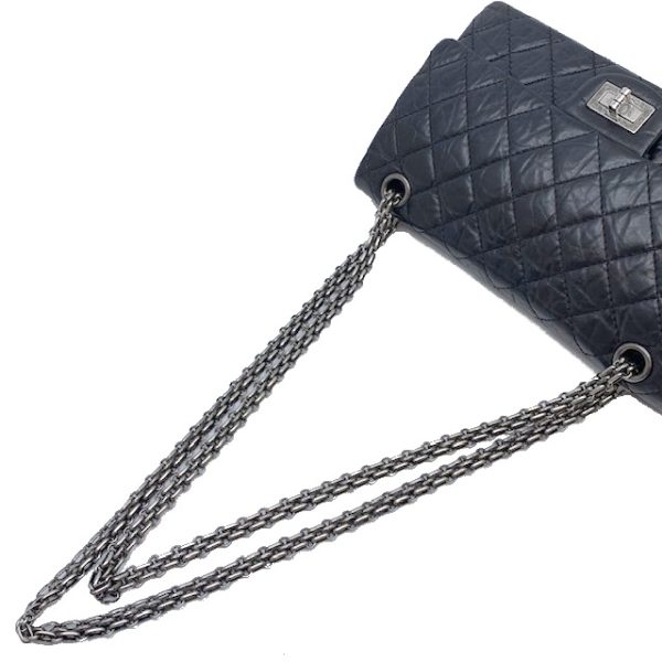 imgrc0080520343 CHANEL W Flap Chain Shoulder Bag Matelasse Black