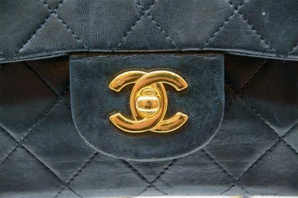 imgrc0080649137 CHANEL Matelasse Double Flap Chain Shoulder Bag Lambskin Vintage Black