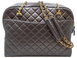 imgrc0080668722 Chanel Matelasse Chain Shoulder Bag Black