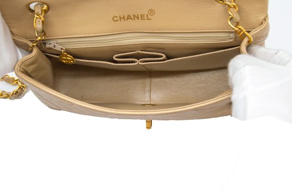 imgrc0080735273 CHANEL Matelasse Chain Shoulder Bag Lambskin Beige Gold