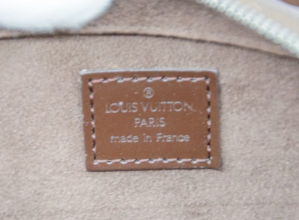 imgrc0080765131 Louis Vuitton Pont Neuf Handbag Leather Mocha