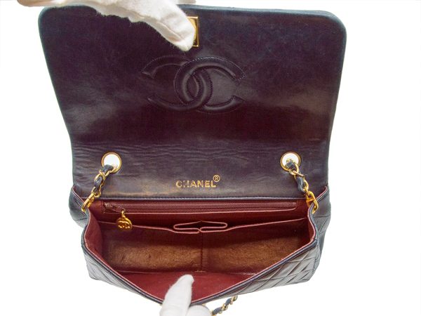 imgrc0081001698 CHANEL Matelasse Chain Shoulder Bag Lambskin Navy Gold