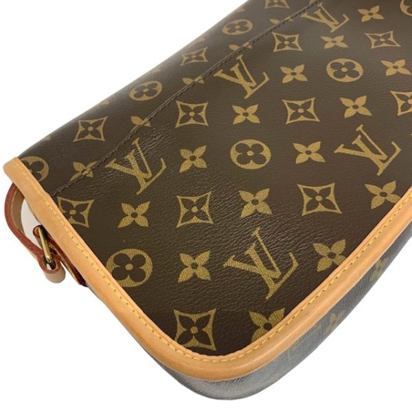 imgrc0081837838 Louis Vuitton Sologne Shoulder Bag Monogram Canvas Brown