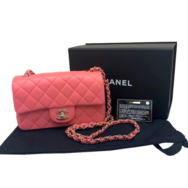 imgrc0082218882 CHANEL Mini Matelasse Chain Shoulder Lambskin Pink