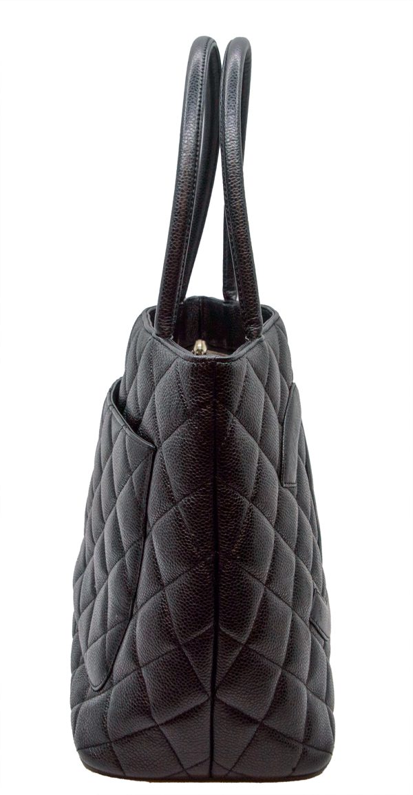 imgrc0082768339 CHANEL Reprint Tote Caviar Skin Matelasse Black