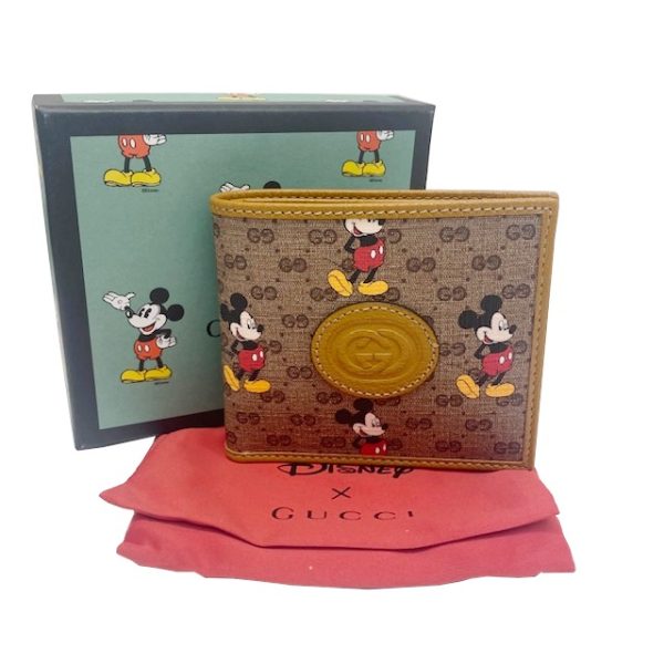 imgrc0084226958 GUCCI Disney GG Supreme Wallet Camel