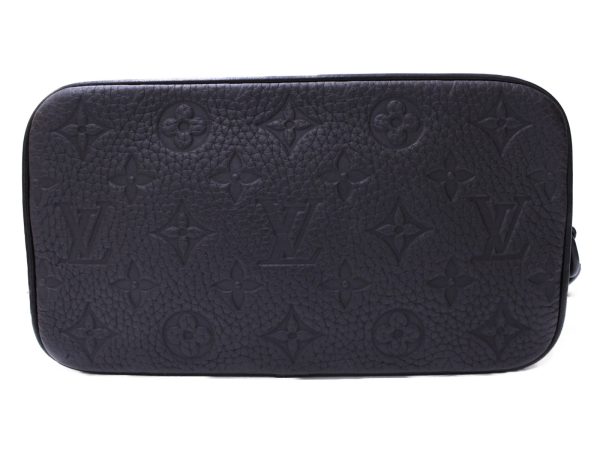 imgrc0085168768 Louis Vuitton Pochette Volga Taurillon Black