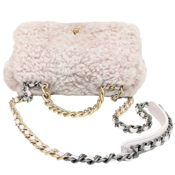 imgrc0085903579 CHANEL 19 Mouton Chain Shoulder Bag Pink