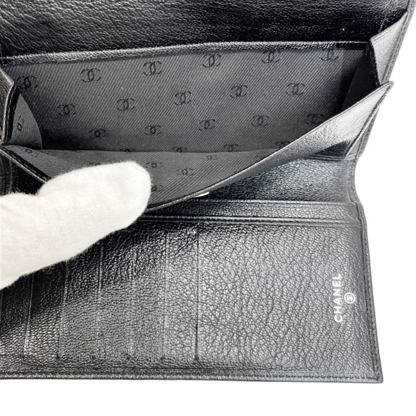 imgrc0086474445 CHANEL Coco Button Trifold Wallet