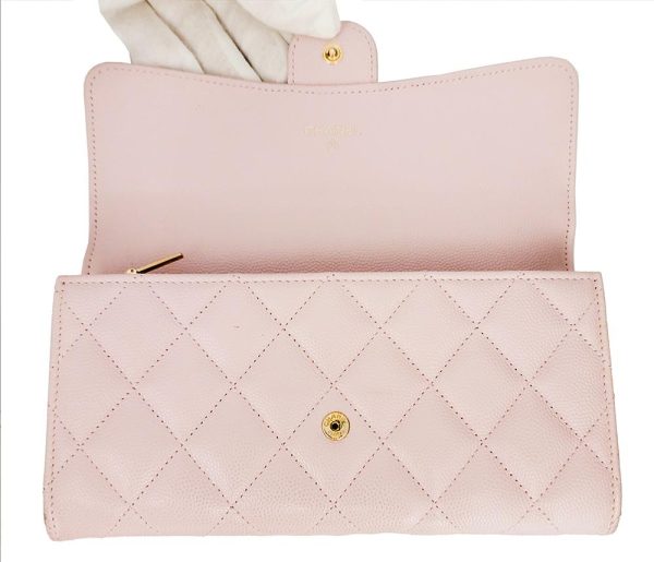 imgrc0087443208 CHANEL Matelasse Long Wallet Caviar Grained Calf Pink