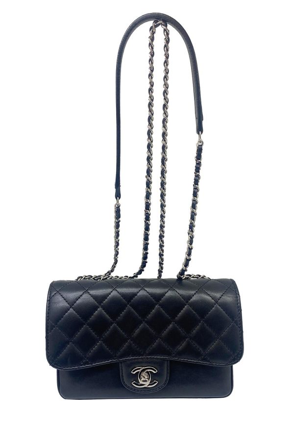 imgrc0087547159 CHANEL Matelasse Accordion Chain Shoulder Bag Lambskin Black