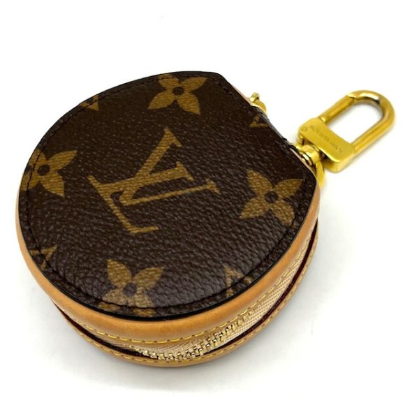 imgrc0087657723 LOUIS VUITTON Etuit Earphones Monogram Earphone Case