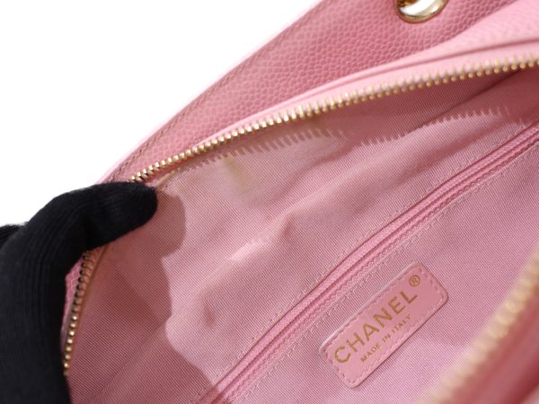 imgrc0087941566 Chanel Double Chain Handbag Caviar Skin Pink