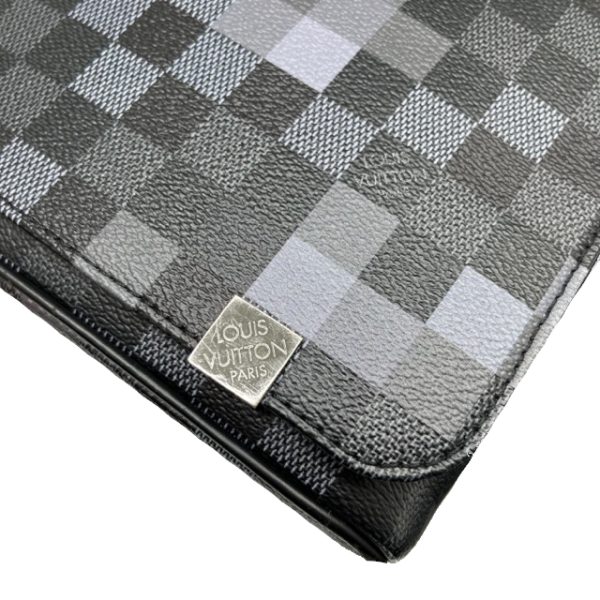 imgrc0088132860 LOUIS VUITTON District PM Shoulder Bag Damier Graphite Pixel